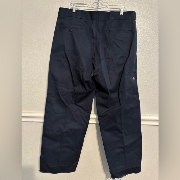 Dickies Men’s Loose Fit Blue Pants, Undone Hems Size 38x32 - Picture 3 of 7